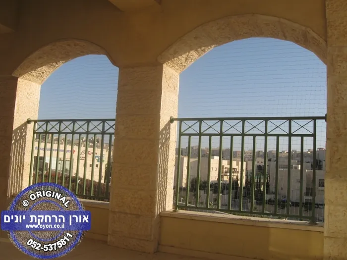 גלריית הרחקת יונים ממרפסות ואדניות